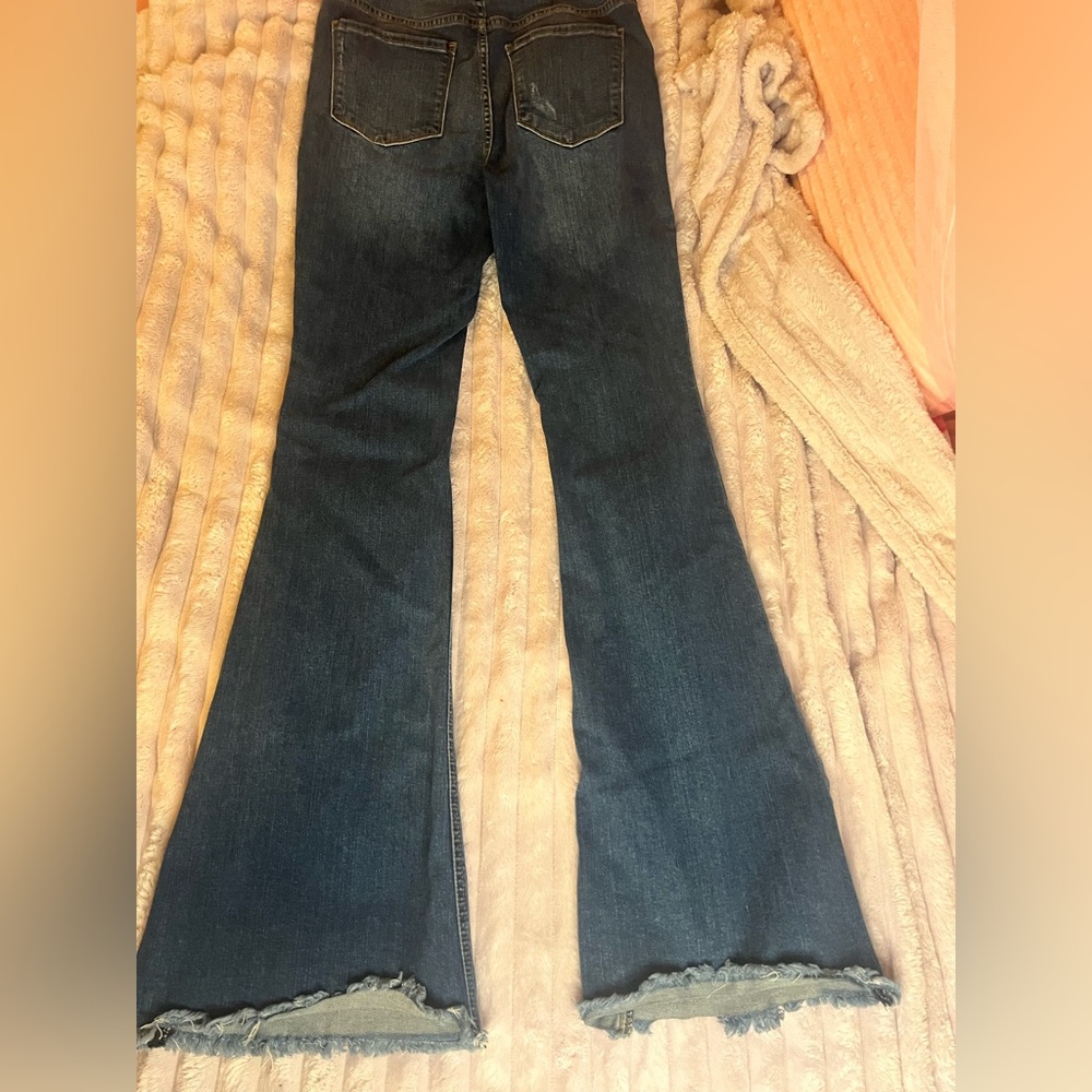 🛍️ Fashion Nova High-Rise Denim Flare Jeans | Size 7 | EUC | Retro Boho Vibes ☀️ - Picture 7 of 11